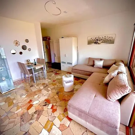 Belvedere Apartment *